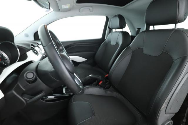 Opel Adam image 2