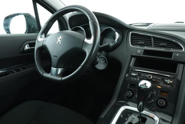 Peugeot 5008 image 6