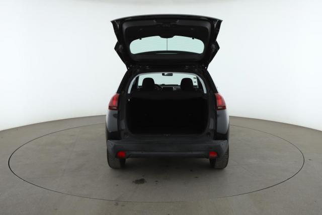 Peugeot 2008 image 8