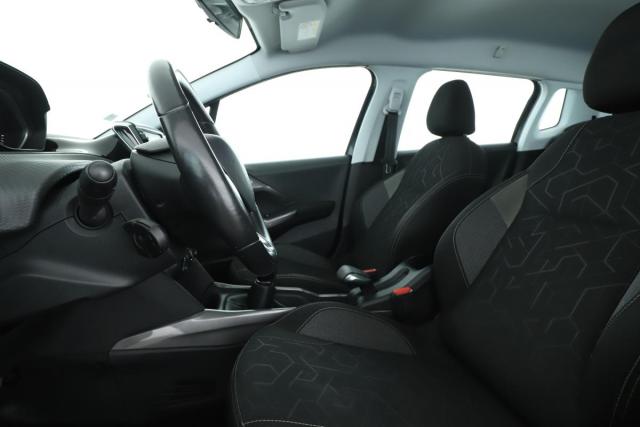 Peugeot 2008 image 1