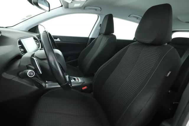 Peugeot 308 image 5