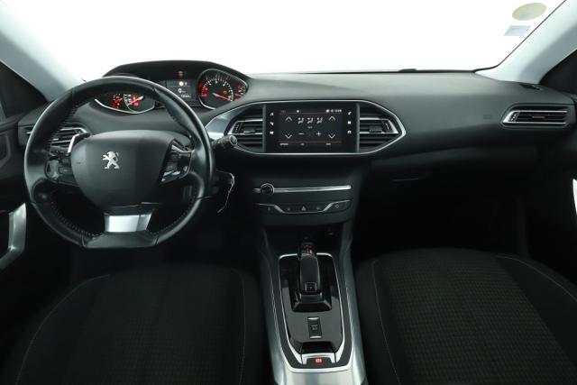 Peugeot 308 image 8