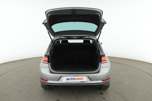 Volkswagen Golf image 4