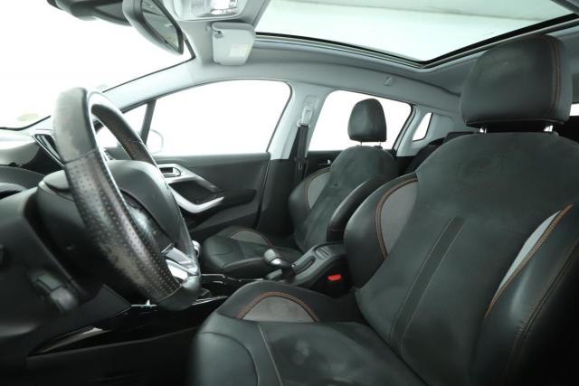 Peugeot 2008 image 9