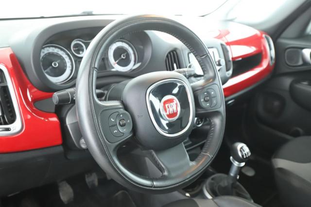 Fiat 500l image 9