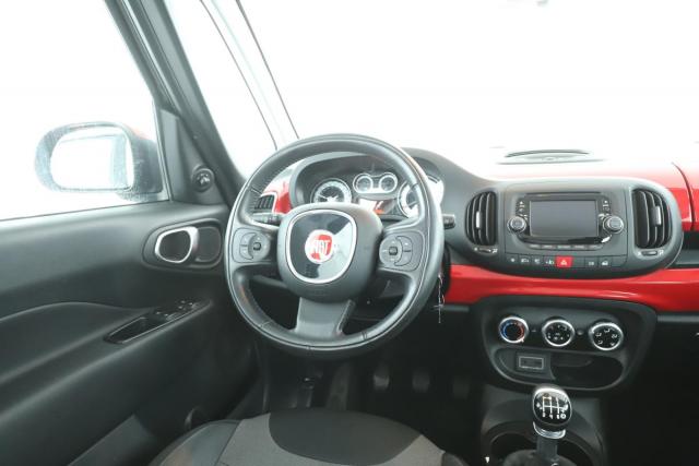 Fiat 500l image 8
