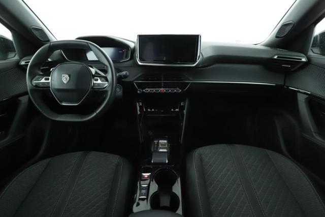 Peugeot 2008 image 5