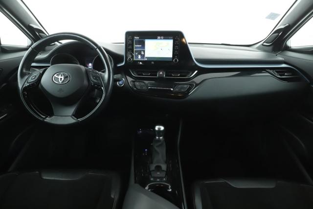 Toyota C-Hr image 1
