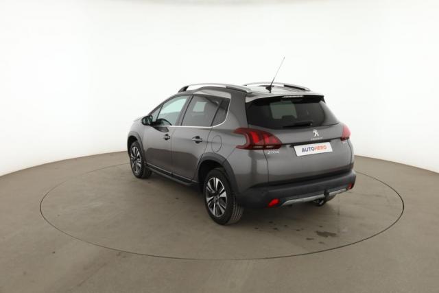 Peugeot 2008 image 2