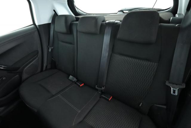 Peugeot 208 image 6