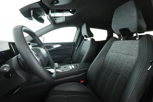 Renault Austral image 9