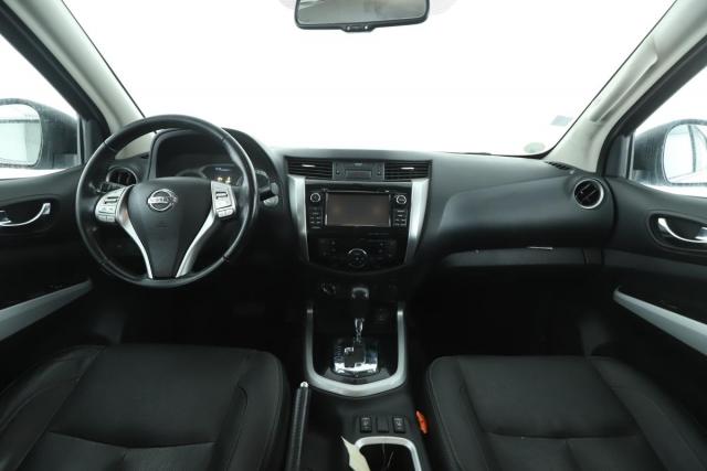 Nissan Navara image 7