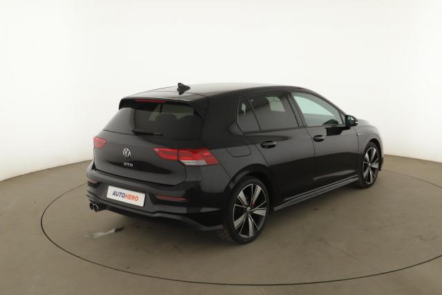 Volkswagen Golf image 9