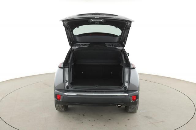 Peugeot 2008 image 2