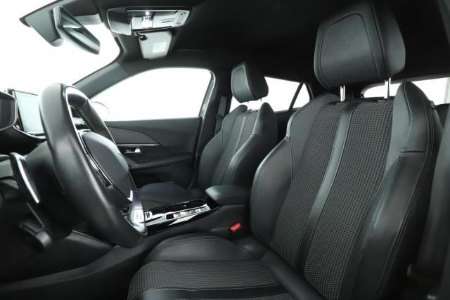Peugeot 2008 image 7