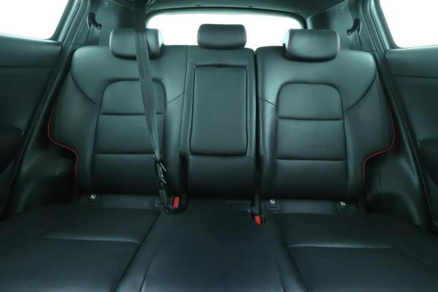 Kia Sportage image 2