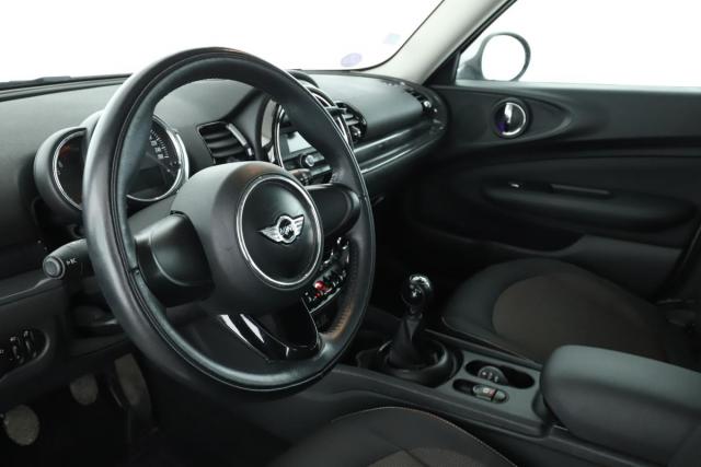 Mini Clubman image 7