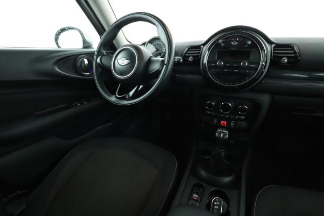 Mini Clubman image 1