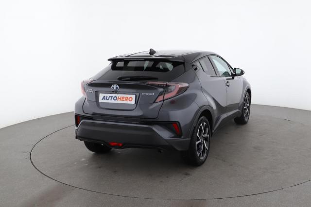 Toyota C-Hr image 2