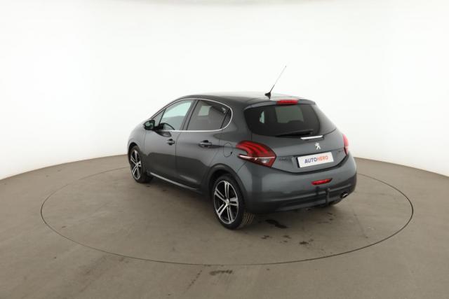 Peugeot 208 image 3