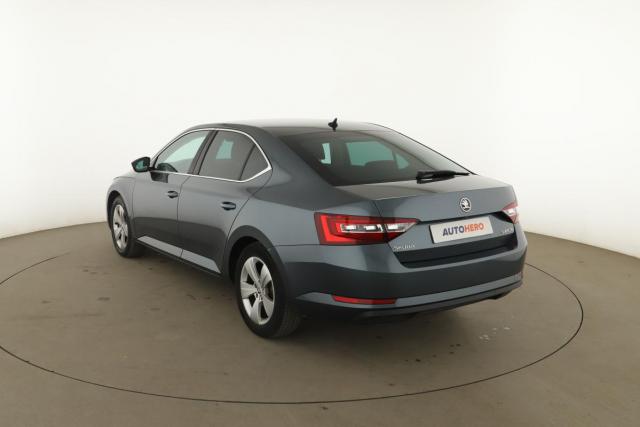 Skoda Superb image 3