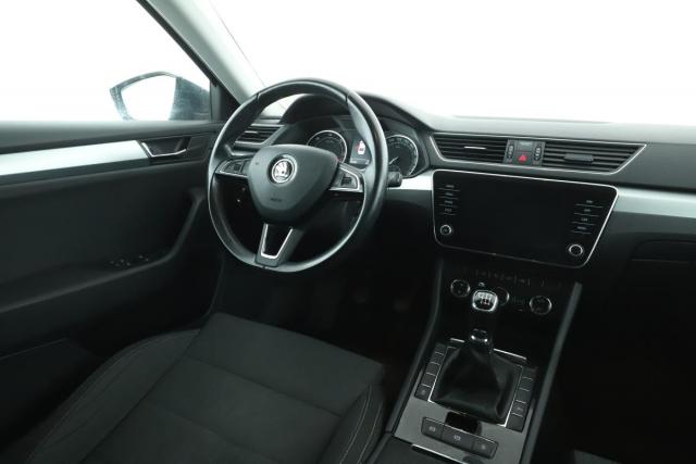 Skoda Superb image 7