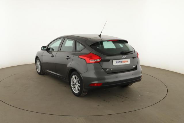 Ford Focus image 5