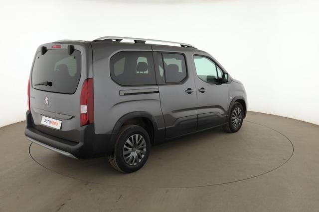 Peugeot Rifter image 9