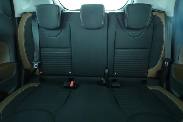 Renault Clio image 9