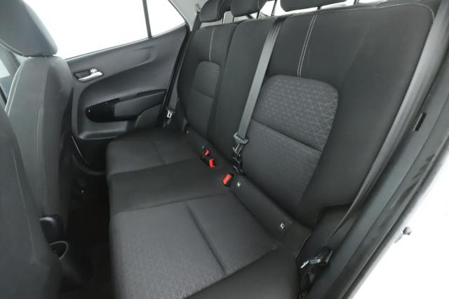 Kia Picanto image 9