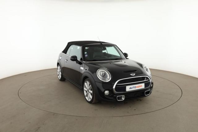 Mini Cabrio image 2