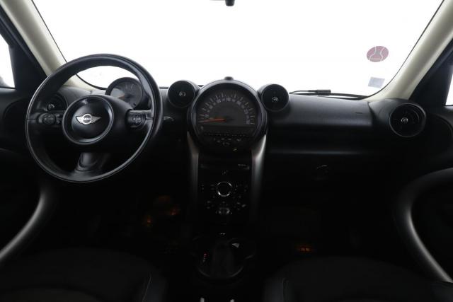 Mini Countryman image 9