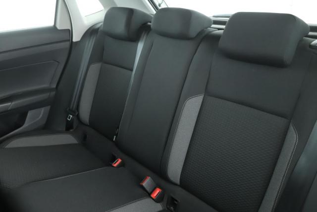 Volkswagen Polo image 9