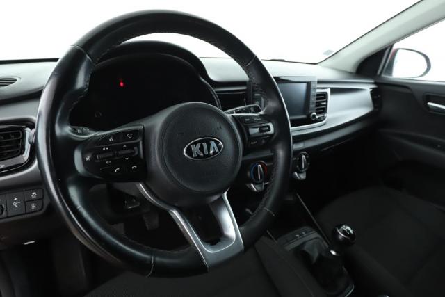 Kia Rio image 7