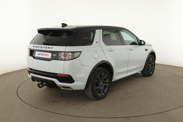 Land Rover Discovery Sport image 8