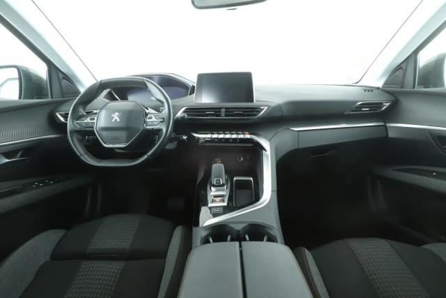 Peugeot 3008 image 3