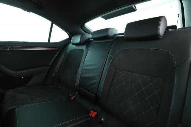 Skoda Superb image 9