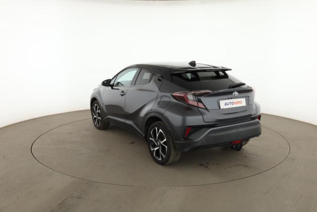 Toyota C-Hr image 2