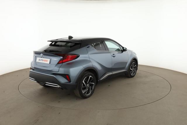 Toyota C-Hr image 7