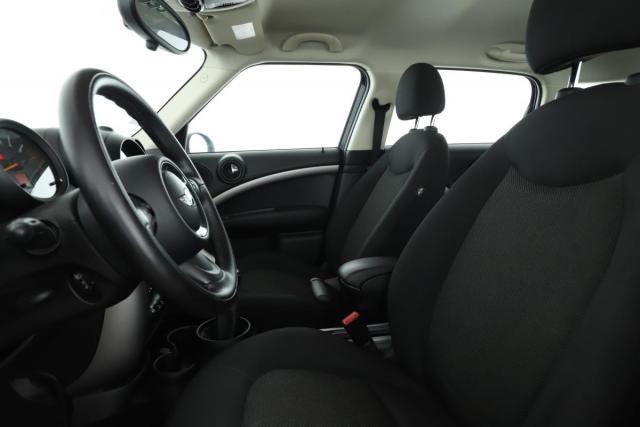 Mini Countryman image 9