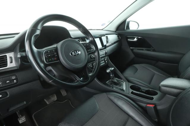 Kia Niro image 2
