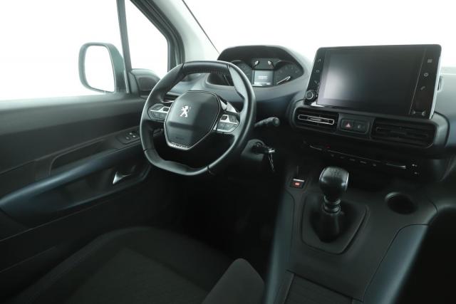 Peugeot Rifter image 3