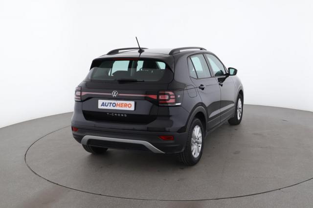 Volkswagen T-Cross image 1