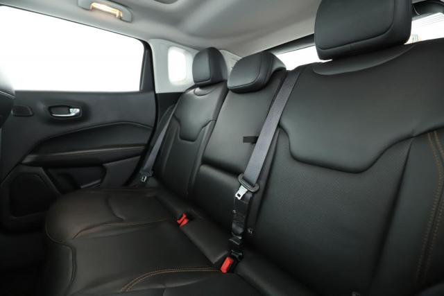 Jeep Compass image 8