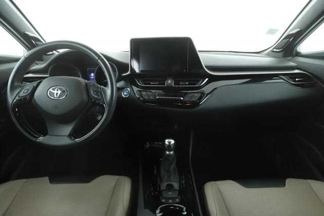 Toyota C-Hr image 5