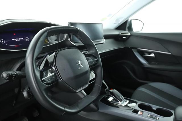 Peugeot 2008 image 9