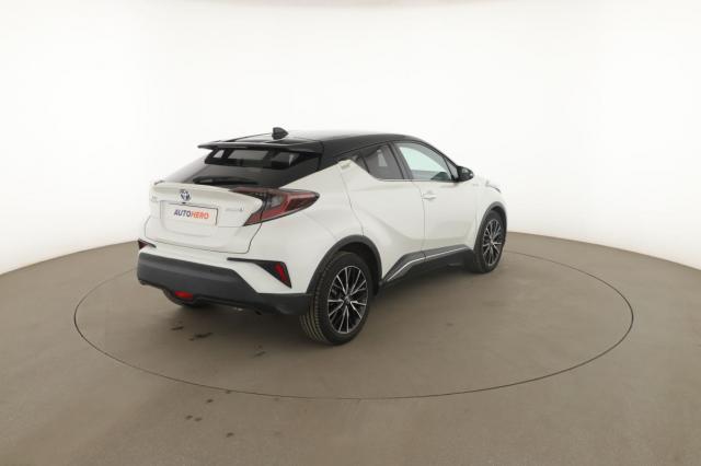 Toyota C-Hr image 2