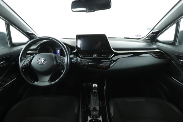 Toyota C-Hr image 1