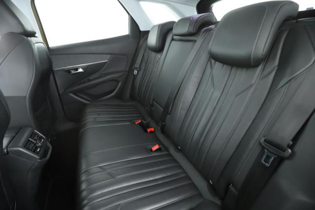 Peugeot 3008 image 6