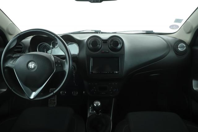 Alfa Romeo Mito image 8